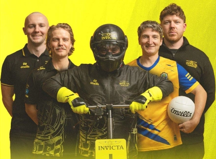 invicta ウインドブレーカー NVtngSyb95Tmhh3ZkS0a_440.webp