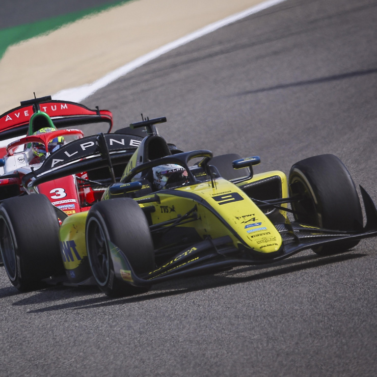 2024 FIA Formula 2 Bahrain Feature Race report photo
