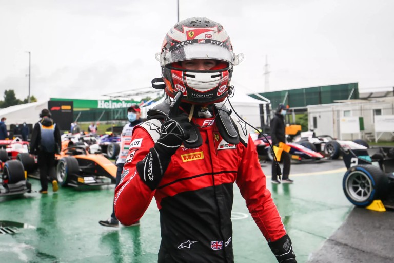 UNI-Virtuosi on pole with epic Ilott in Hungary, Zhou third in the wet photo