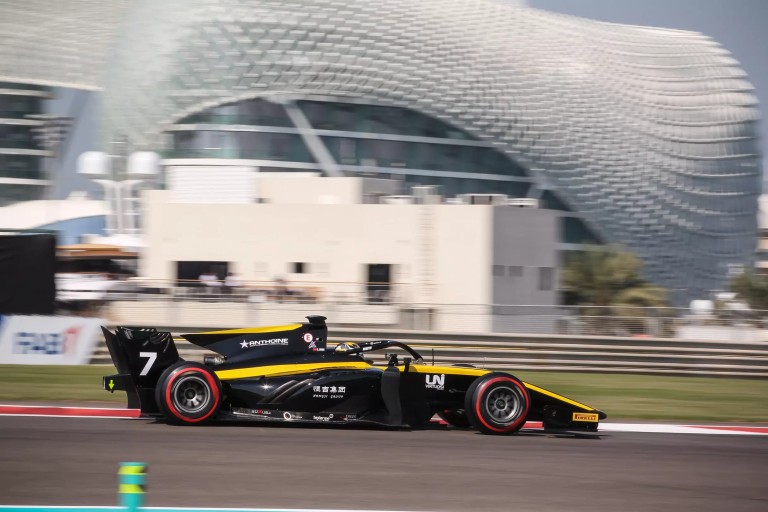 Callum Ilott and Guanyu Zhou show impressive pace in the Abu Dhabi F2 post season test ahead of 2020 photo